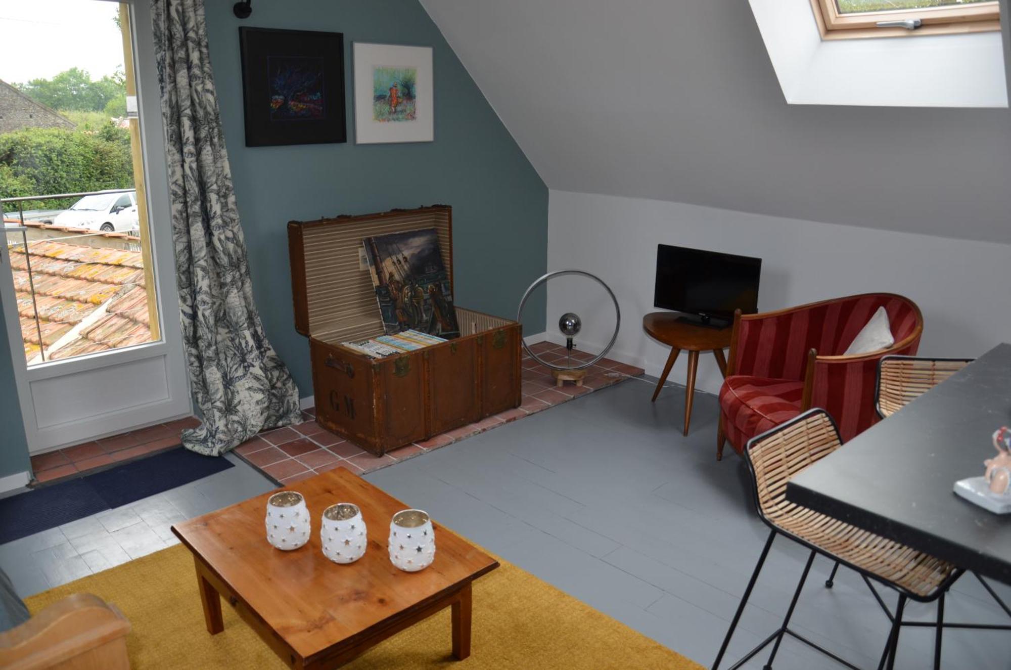O Grenier De L'Artiste Apartment Bazenville Bagian luar foto