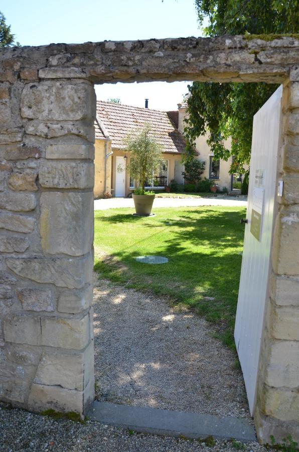 O Grenier De L'Artiste Apartment Bazenville Bagian luar foto